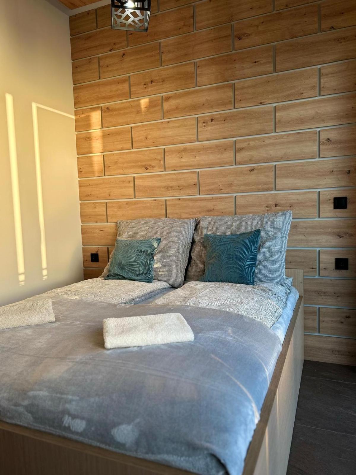 Loft House Apartment Nowy Targ Bagian luar foto